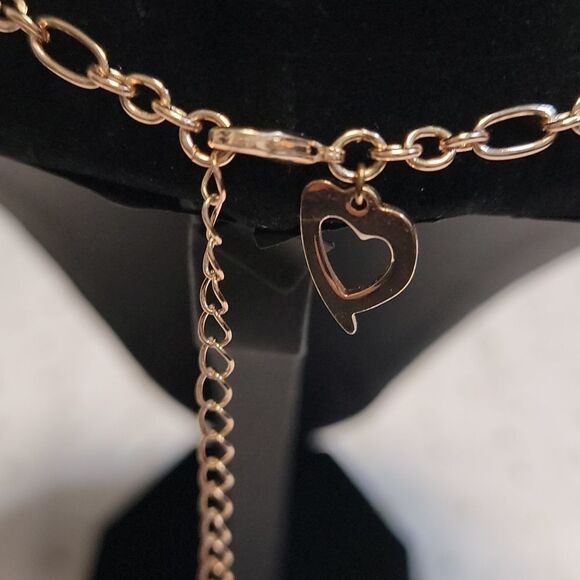 Beautiful Rhinestone Butterfly Statement Necklace - Picture 5 of 7